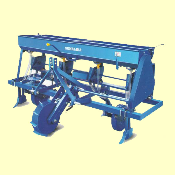 MAIZE PLANTER